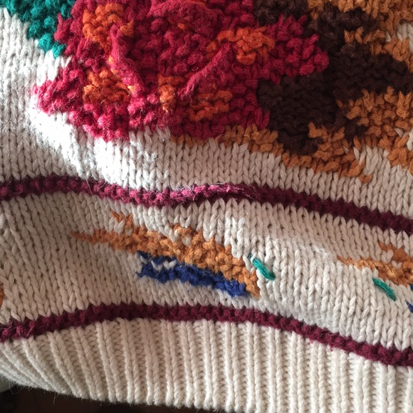 Vintage Crystal Kobe Knitted Floral Sweater - Picture 7 of 8